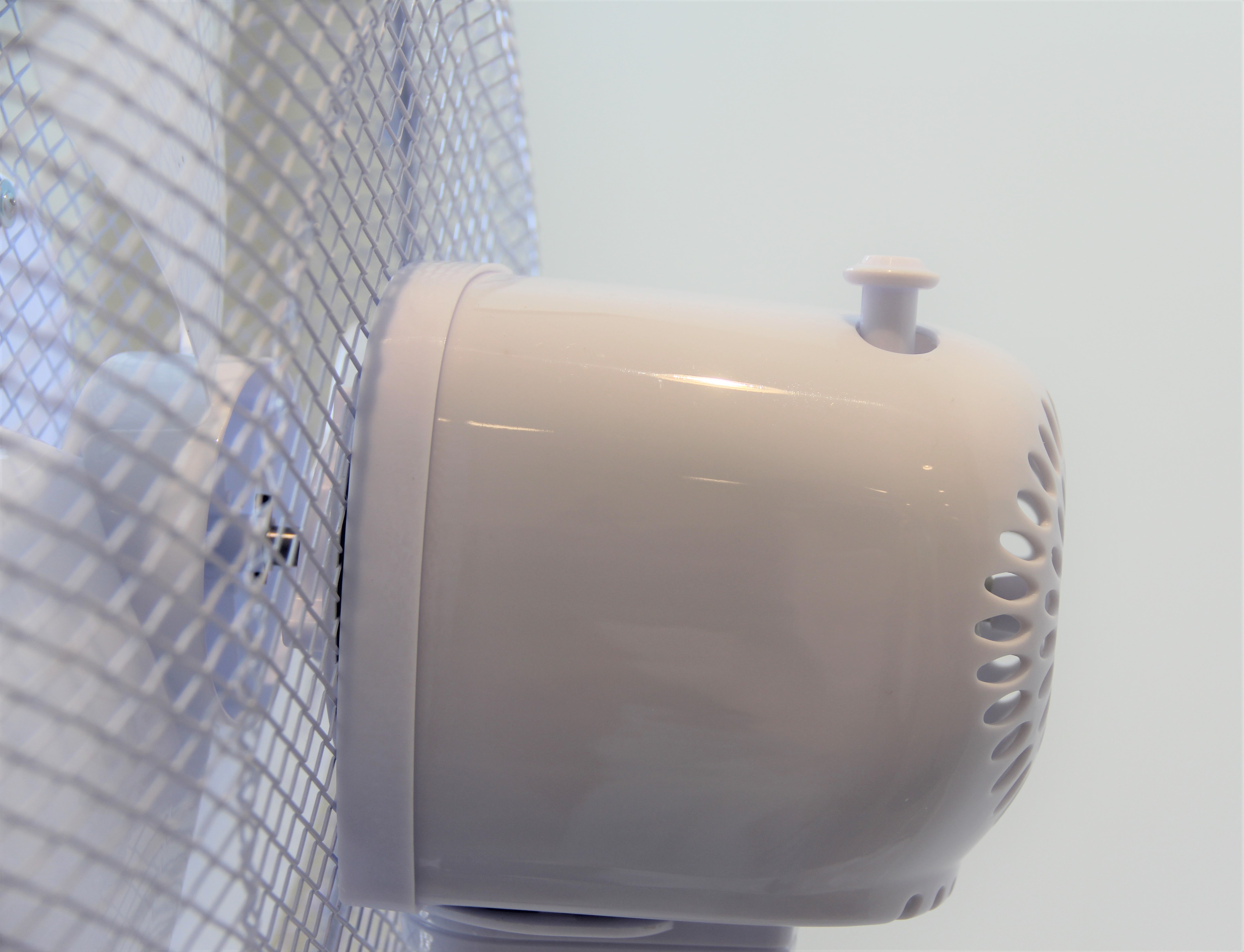 optim-a-ventilateur-ovp2-b40b-sur-pied-blanc-40-cm-3-vitesses image 6